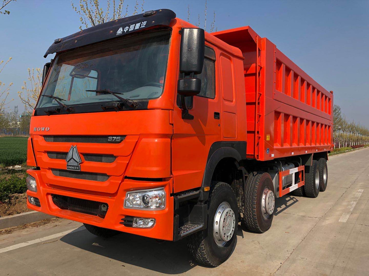Howo 371HP(8*4) - Tipper: picture 2 Howo 371HP(8*4) - Tipper: picture 2
