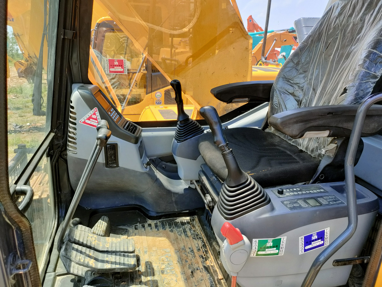 Crawler excavator Komatsu 300-7: picture 8 Crawler excavator Komatsu 300-7: picture 8