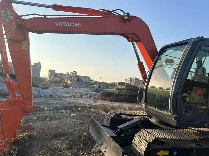 Original Japan Hitachi Used Zx55 Excavator for Sale Used Hitachi Zx60 Zx70 Hydraulic Excavator Hitachi Zaxis 55 Digger - Excavator: picture 5 Original Japan Hitachi Used Zx55 Excavator for Sale Used Hitachi Zx60 Zx70 Hydraulic Excavator Hitachi Zaxis 55 Digger - Excavator: picture 5