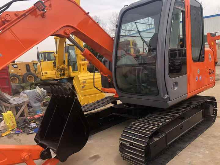 Used HITACHI ZX-70 - Excavator: picture 2 Used HITACHI ZX-70 - Excavator: picture 2