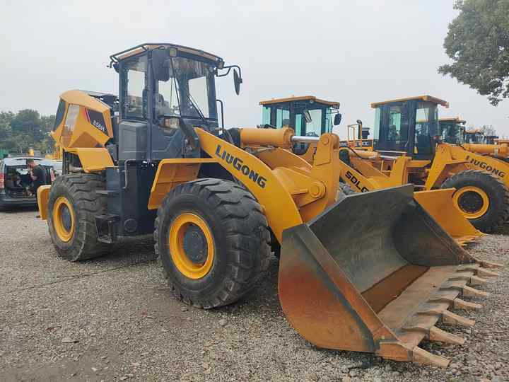 Used LIUGONG 856H wheel in Good Condition for sale 90%new uesd Loader liugong 856h Used Loader For Sale - Wheel loader: picture 2 Used LIUGONG 856H wheel in Good Condition for sale 90%new uesd Loader liugong 856h Used Loader For Sale - Wheel loader: picture 2