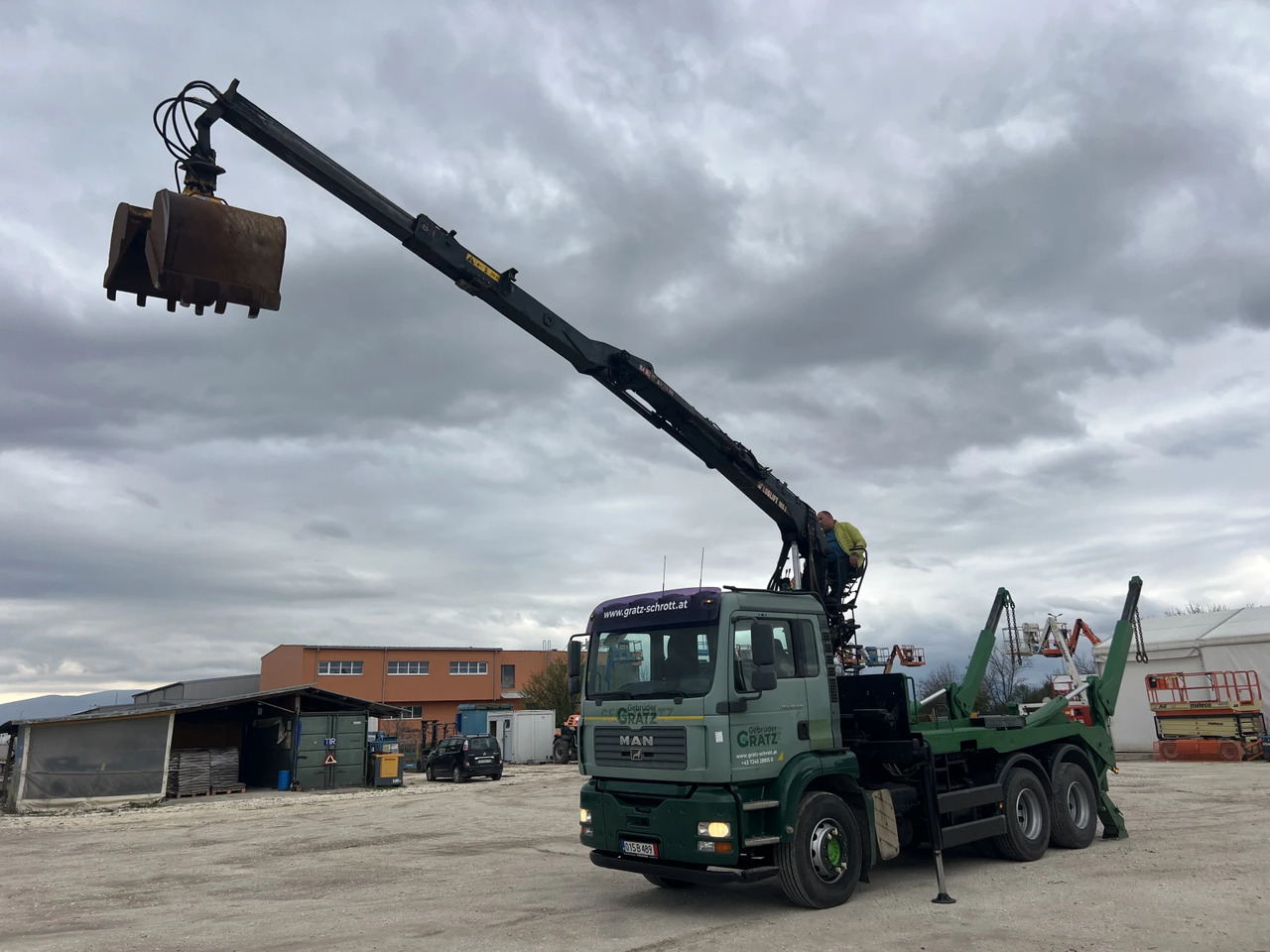 Man Tga 6х4, Кран-Z, Мултилифт - Skip loader truck, Crane truck: picture 2 Man Tga 6х4, Кран-Z, Мултилифт - Skip loader truck, Crane truck: picture 2