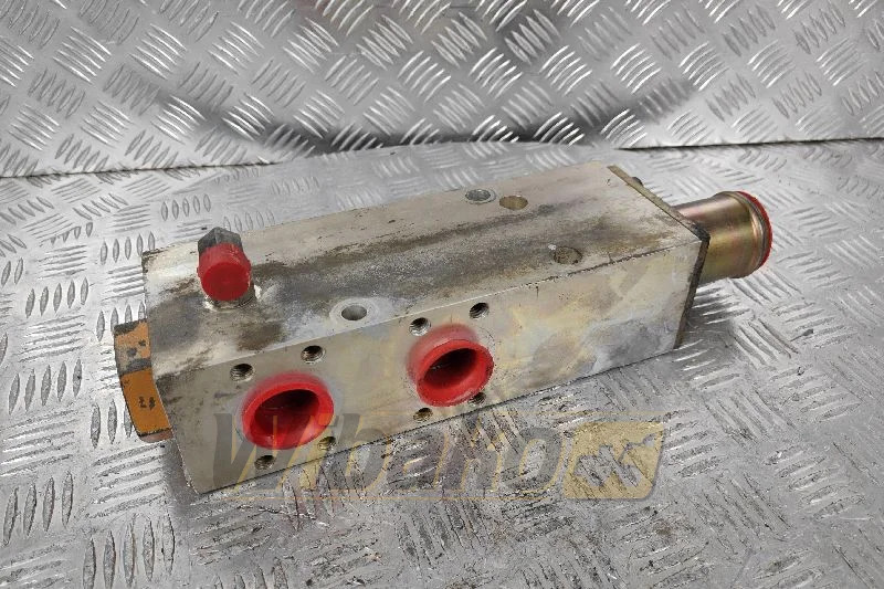 Case 921C - Hydraulic valve for Construction machinery: picture 2 Case 921C - Hydraulic valve for Construction machinery: picture 2