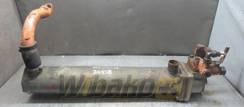 Hanomag 399909186 - Oil cooler for Construction machinery: picture 1 Hanomag 399909186 - Oil cooler for Construction machinery: picture 1