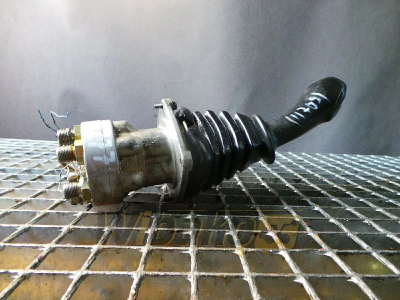 Volvo EV460BC - Hydraulic valve for Construction machinery: picture 1 Volvo EV460BC - Hydraulic valve for Construction machinery: picture 1