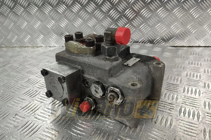 ZF 7760900527 - Hydraulic valve for Construction machinery: picture 1 ZF 7760900527 - Hydraulic valve for Construction machinery: picture 1
