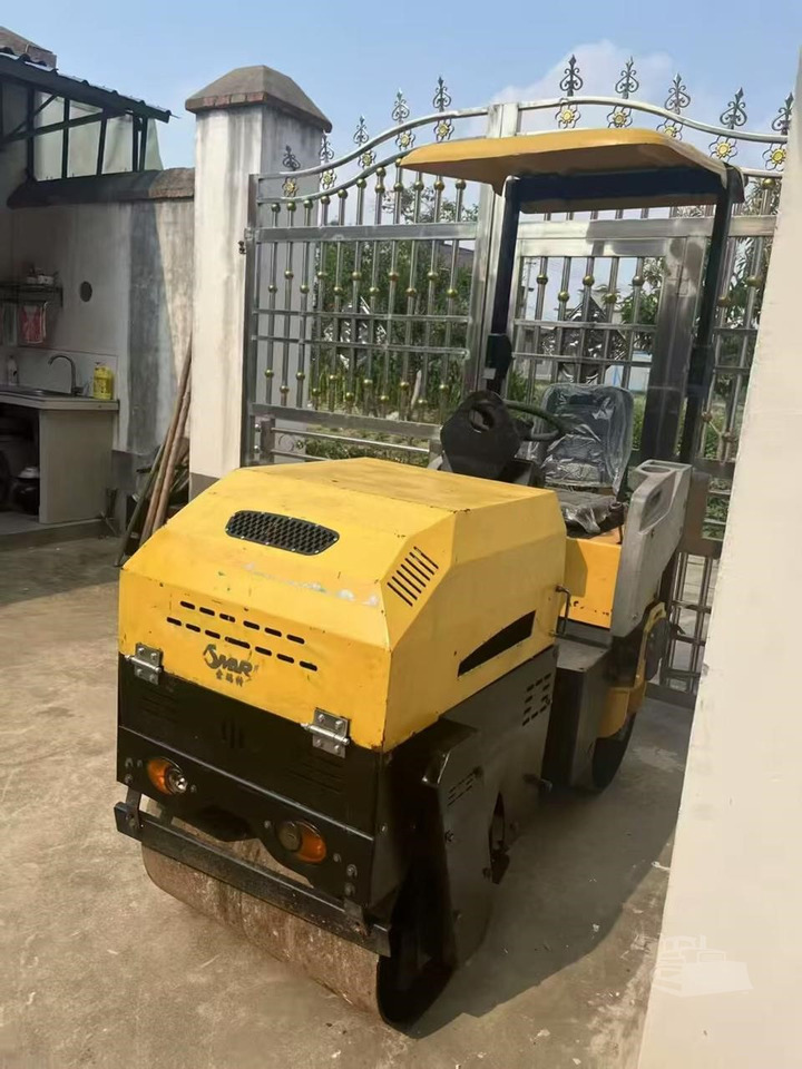 BOMAG BW80AD-3 - Roller: picture 4 BOMAG BW80AD-3 - Roller: picture 4
