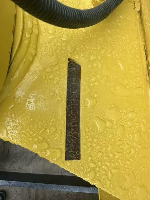 Mini excavator KOMATSU 35MR: picture 11