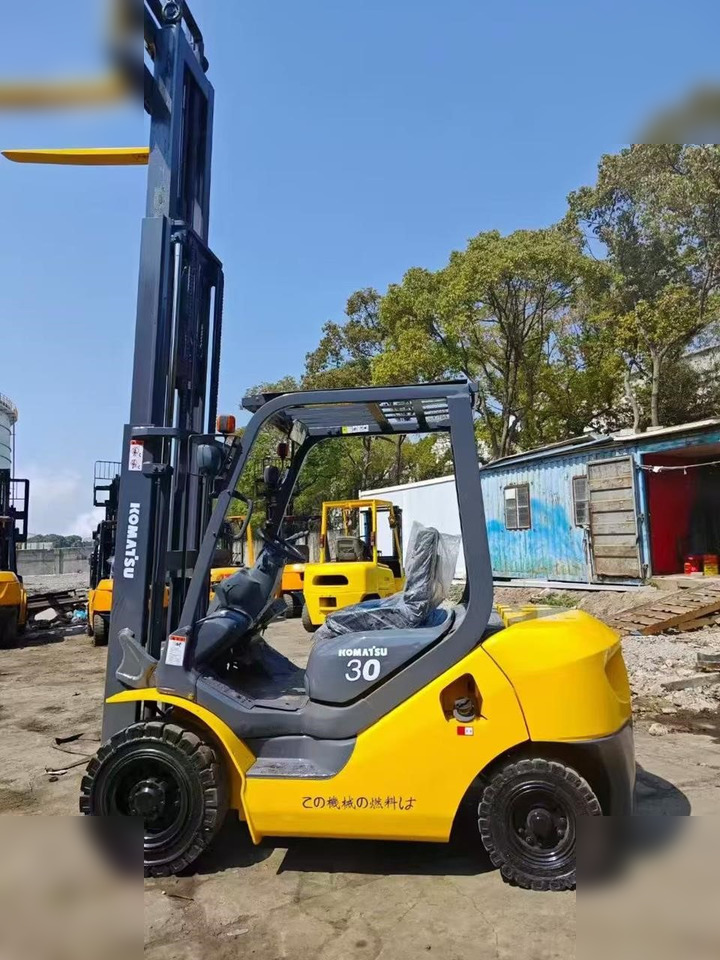KOMATSU FD30-7 - LPG forklift: picture 1 KOMATSU FD30-7 - LPG forklift: picture 1