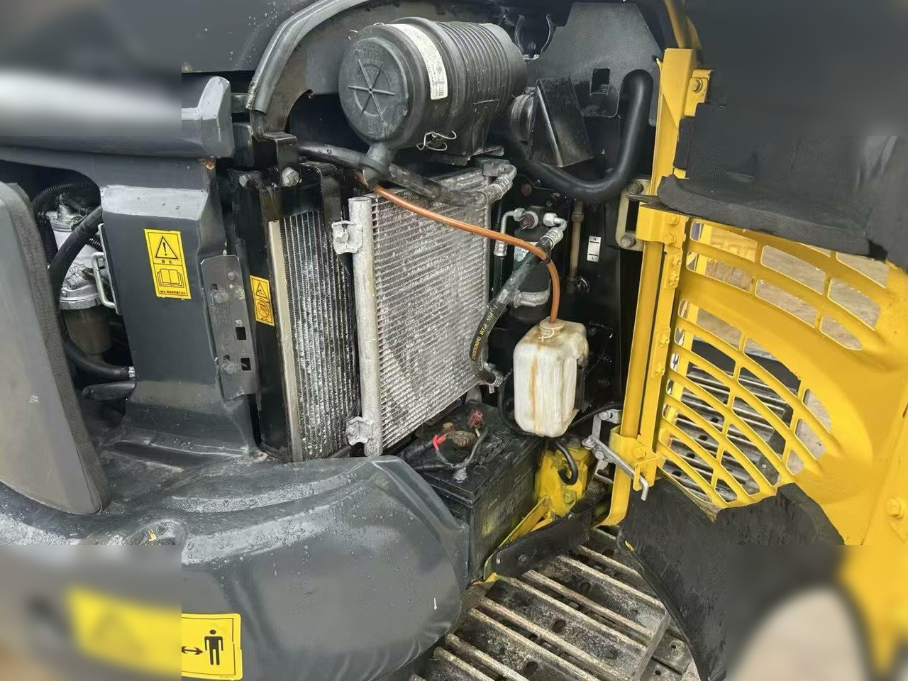 Mini excavator KOMATSU PC35MR: picture 7