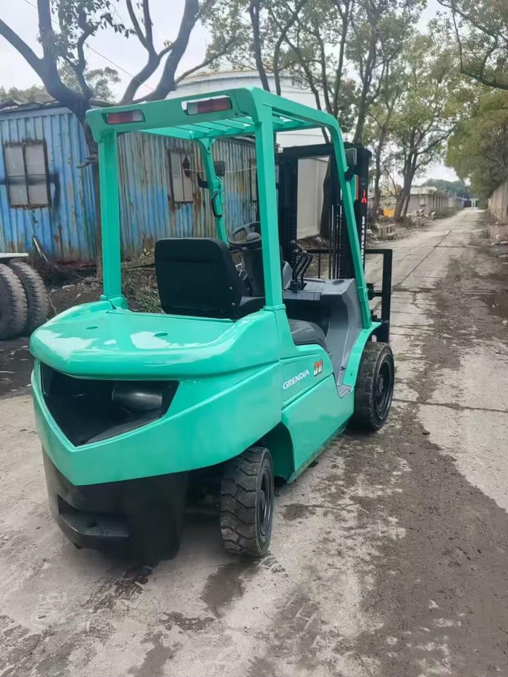 MITSUBISHI FD18 - Diesel forklift: picture 3 MITSUBISHI FD18 - Diesel forklift: picture 3