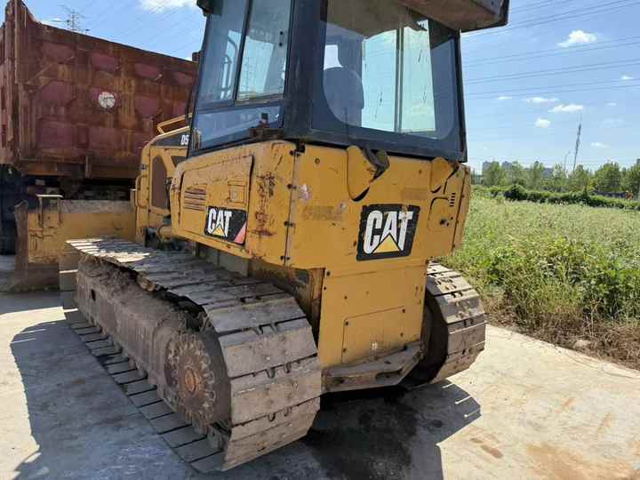 Original Caterpillar D5k Bulldozer New Arrival Used Cat D5 D6 D7 Bulldozer on Hot Sale - Bulldozer: picture 2 Original Caterpillar D5k Bulldozer New Arrival Used Cat D5 D6 D7 Bulldozer on Hot Sale - Bulldozer: picture 2