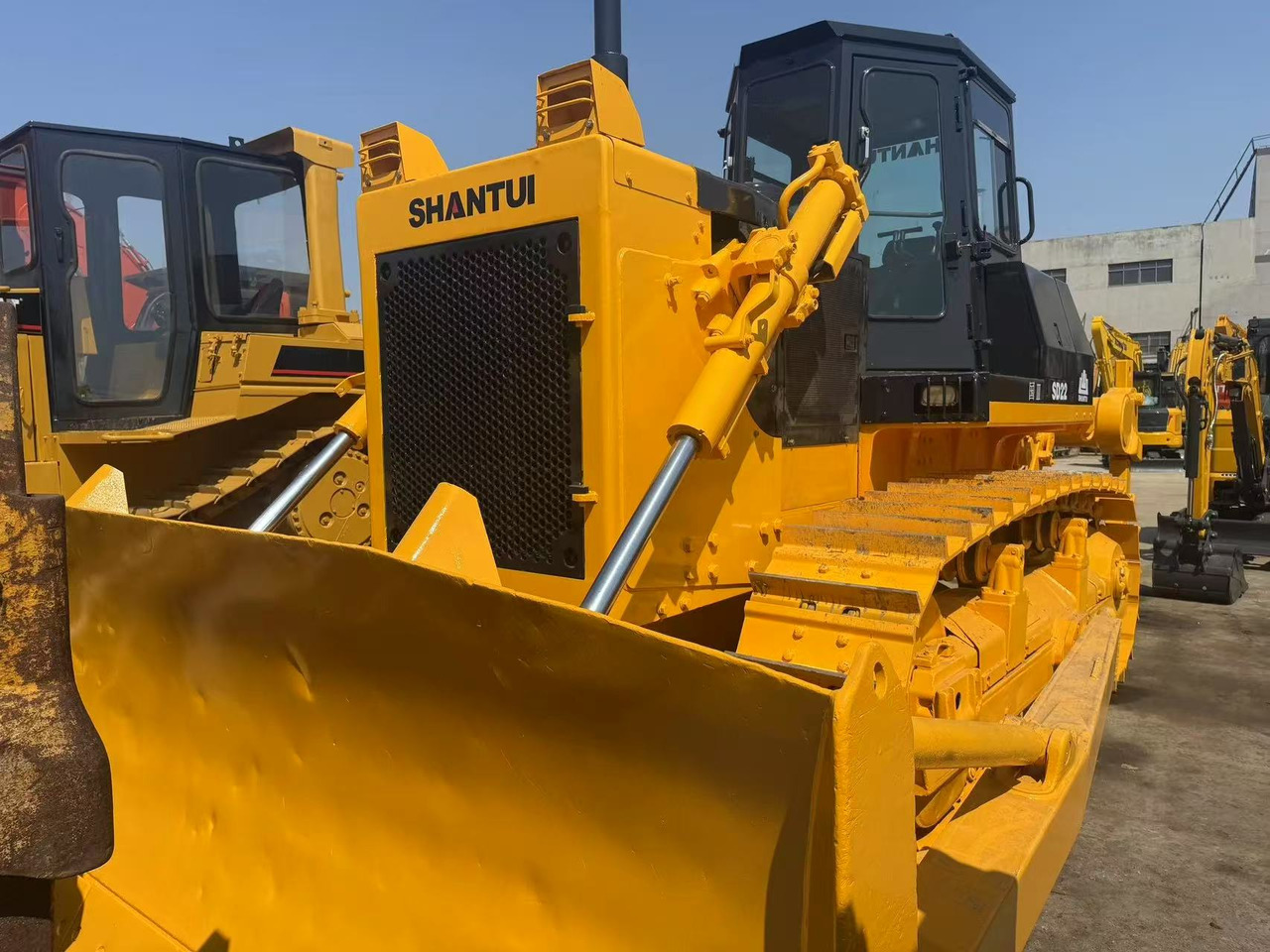 New Bulldozer SHANTUI SD22 [ Copy ]: picture 6