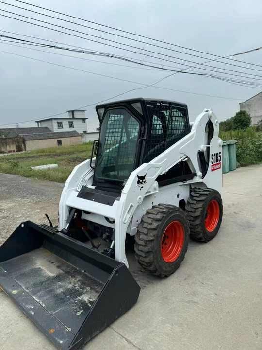 Used Bobcat S185 Skid Steer on Sale Bobcat S16 18 185 160 300 Skid Steer with Excellent Condition for Sale - Skid steer loader: picture 2 Used Bobcat S185 Skid Steer on Sale Bobcat S16 18 185 160 300 Skid Steer with Excellent Condition for Sale - Skid steer loader: picture 2