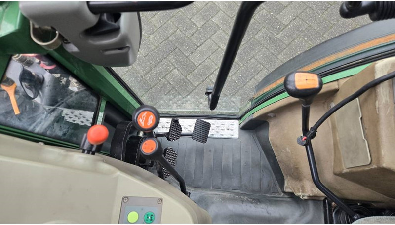 Fendt 208 VA - Farm tractor: picture 3 Fendt 208 VA - Farm tractor: picture 3