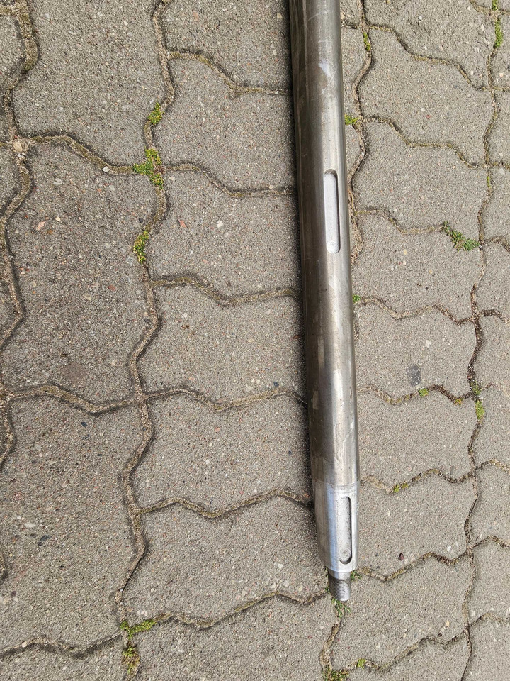 Wał odrzutnika kombajn Deutz Fahr 0625_8344 - Spare parts for Agricultural machinery: picture 3 Wał odrzutnika kombajn Deutz Fahr 0625_8344 - Spare parts for Agricultural machinery: picture 3