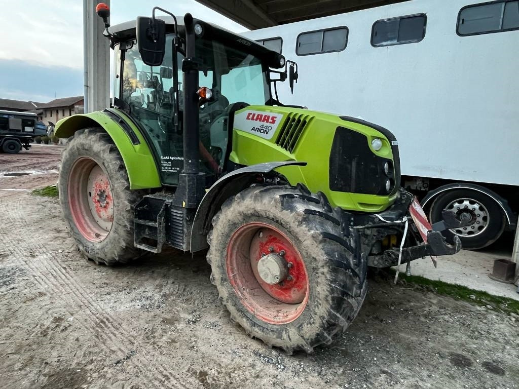 Claas Axion 830 Cmatic - Farm tractor: picture 4 Claas Axion 830 Cmatic - Farm tractor: picture 4