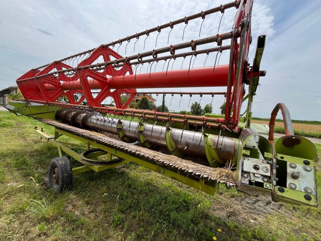 Claas C 540 - Combine header: picture 2 Claas C 540 - Combine header: picture 2