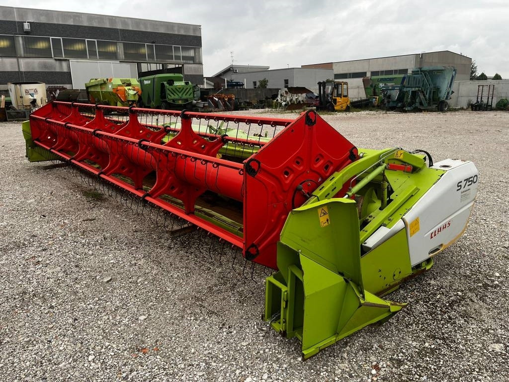 Claas S 750 - Harvester attachment: picture 4 Claas S 750 - Harvester attachment: picture 4