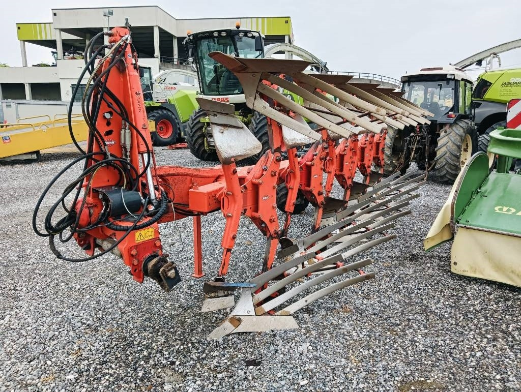 Kuhn Vari-Master 153 - Plow: picture 1 Kuhn Vari-Master 153 - Plow: picture 1