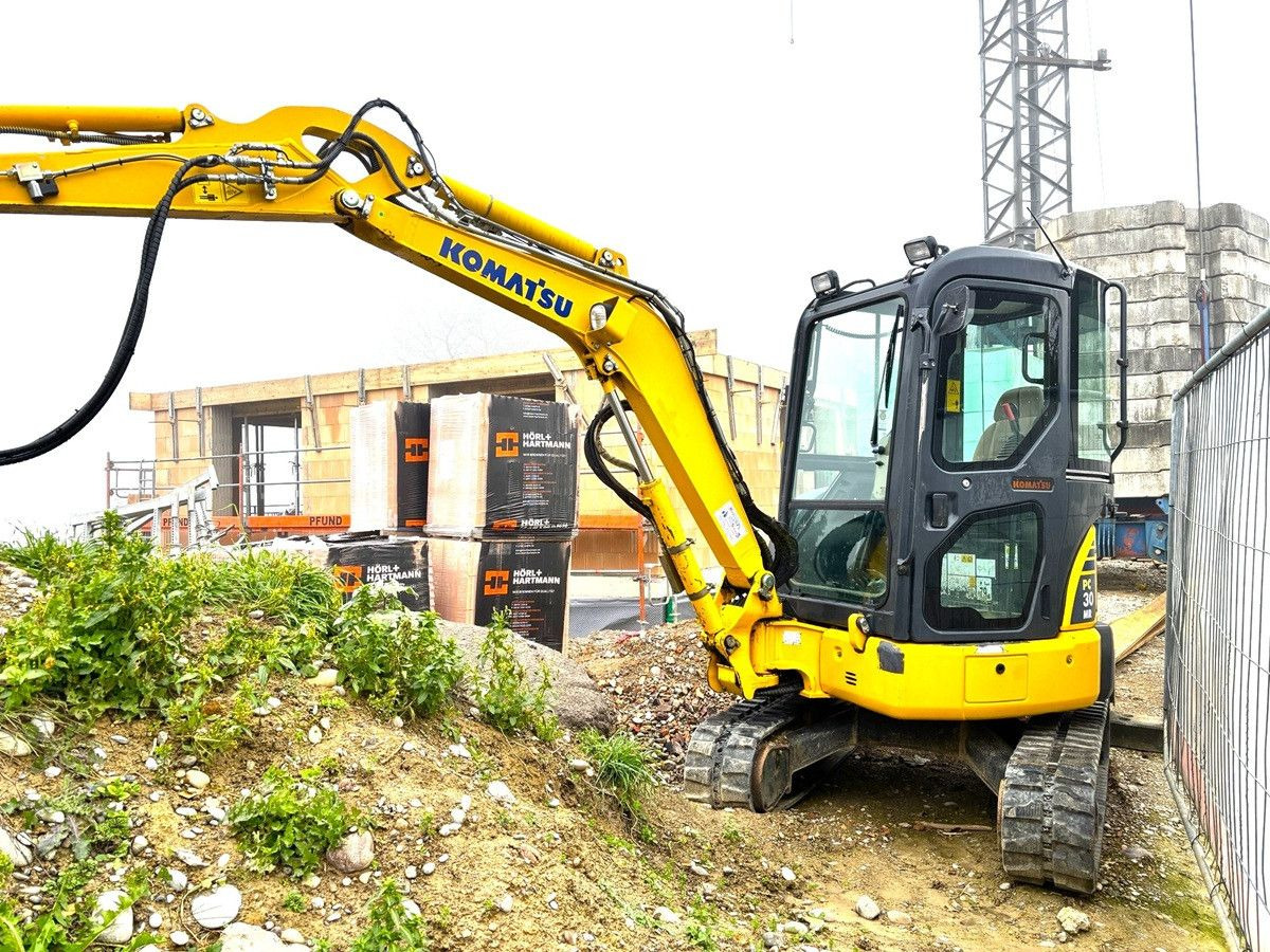 Komatsu PC30MR-3 - Mini excavator: picture 1 Komatsu PC30MR-3 - Mini excavator: picture 1