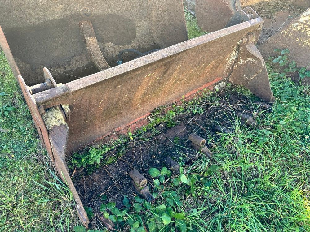 Schaeff Klappschaufel Greiferschaufel - Wheel loader: picture 2 Schaeff Klappschaufel Greiferschaufel - Wheel loader: picture 2