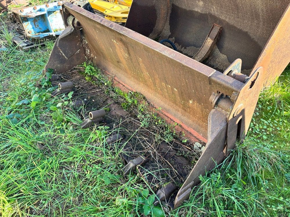 Schaeff Klappschaufel Greiferschaufel - Wheel loader: picture 3 Schaeff Klappschaufel Greiferschaufel - Wheel loader: picture 3