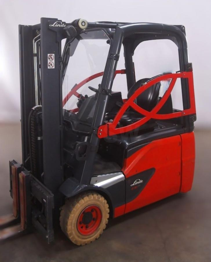 Fenwick E16 - Electric forklift: picture 1 Fenwick E16 - Electric forklift: picture 1