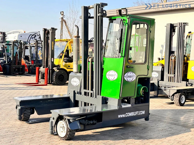 Combilift C3000 / DUPLEX / 4100MM / LPG / FREE LIFT / Like New C3000 / DUPLEX / 4100MM / LPG / FREE LIFT / Like New - 4-way reach truck: picture 1 Combilift C3000 / DUPLEX / 4100MM / LPG / FREE LIFT / Like New C3000 / DUPLEX / 4100MM / LPG / FREE LIFT / Like New - 4-way reach truck: picture 1