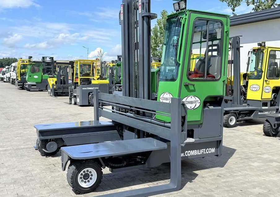 Combilift C4500 / DIESEL / DUPLEX - 4000MM / WIDE FORK POSITIONER 3150MM / FULL HEATED CABIN / ONLY 4859 HOURS / CONDITION – LIKE NEW! - 4-way reach truck: picture 2 Combilift C4500 / DIESEL / DUPLEX - 4000MM / WIDE FORK POSITIONER 3150MM / FULL HEATED CABIN / ONLY 4859 HOURS / CONDITION – LIKE NEW! - 4-way reach truck: picture 2
