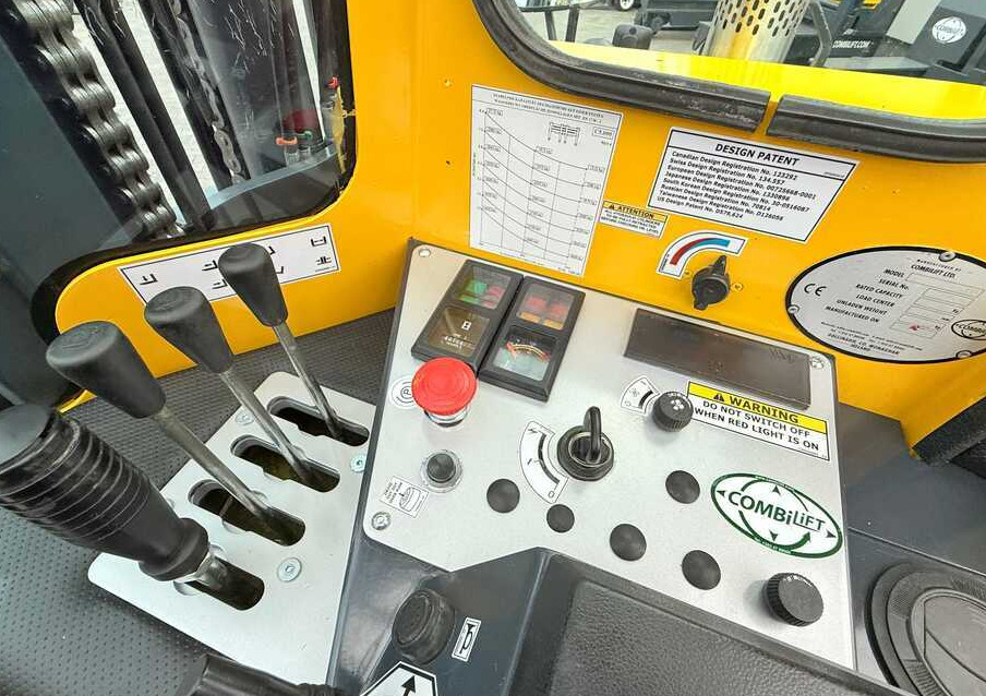 4-way reach truck Combilift C5000 / TRIPLEX 7500MM / WIDE FORK POSITIONER / FREE LIFT / NEW TYRES / HEATED CABIN: picture 17