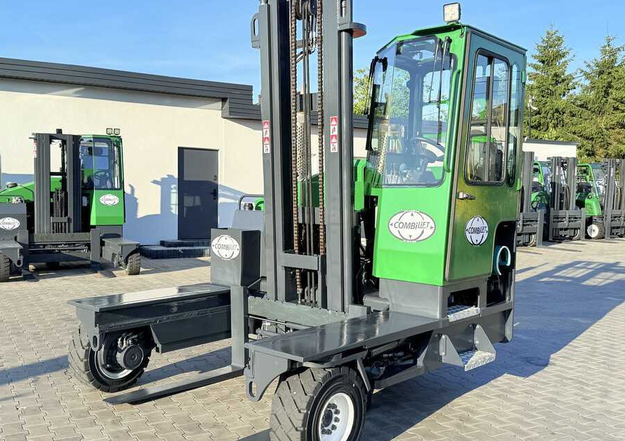 Combilift C5000XL / GAS / DUPLEX 4000 / POSITIONER / FULL CABIN / LIKE NEW - 4-way reach truck: picture 2 Combilift C5000XL / GAS / DUPLEX 4000 / POSITIONER / FULL CABIN / LIKE NEW - 4-way reach truck: picture 2