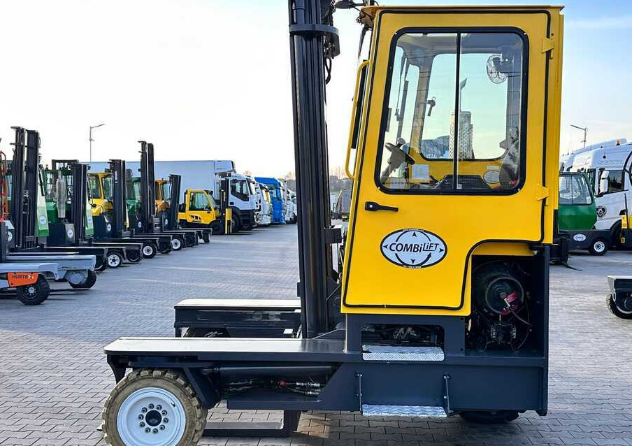 Combilift C5000XL / LPG / 2018 / DUPLEC5000XL / LPG / 2018 / DUPLEX / 4000MM / LIKE NEWX / 4000MM / LIKE NEW - 4-way reach truck: picture 2 Combilift C5000XL / LPG / 2018 / DUPLEC5000XL / LPG / 2018 / DUPLEX / 4000MM / LIKE NEWX / 4000MM / LIKE NEW - 4-way reach truck: picture 2