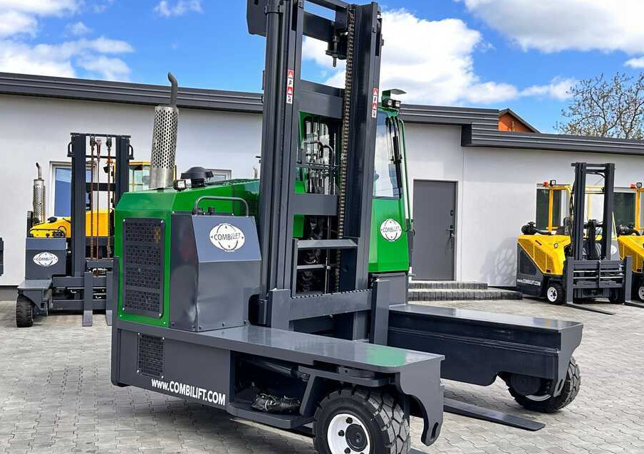Combilift C8000 / DIESEL / 4600MM / DUPLEX / KUBOTA / EXCELLENT CONDITION - 4-way reach truck: picture 5 Combilift C8000 / DIESEL / 4600MM / DUPLEX / KUBOTA / EXCELLENT CONDITION - 4-way reach truck: picture 5