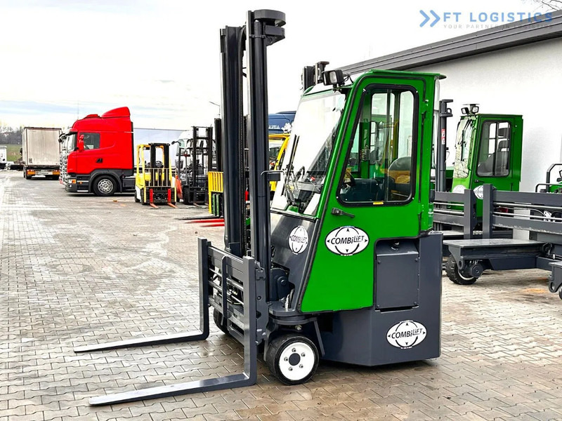 Combilift Combilift C3000CB - DUPLEX 4000mm - Year 2015 - / CABIN - HEATING / ONLY 6546 MTH / EXCELLENT CONDITION / LIKE NEW! Combilift C3 - 4-way reach truck: picture 3 Combilift Combilift C3000CB - DUPLEX 4000mm - Year 2015 - / CABIN - HEATING / ONLY 6546 MTH / EXCELLENT CONDITION / LIKE NEW! Combilift C3 - 4-way reach truck: picture 3