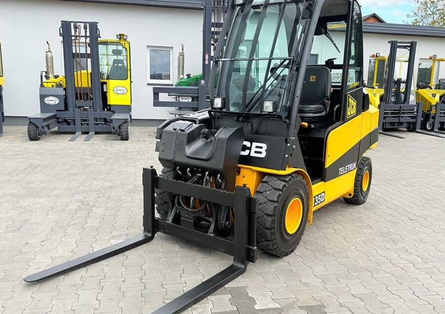 JCB TLT35D / DIESEL / CAB / NEW TYRES / 4450MM / TELESCOPIC – EXCELLENT CONDITION - Telescopic handler: picture 5 JCB TLT35D / DIESEL / CAB / NEW TYRES / 4450MM / TELESCOPIC – EXCELLENT CONDITION - Telescopic handler: picture 5