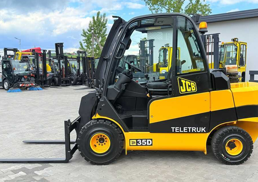 JCB TLT35D / DIESEL / CAB / NEW TYRES / 4450MM / TELESCOPIC – EXCELLENT CONDITION - Telescopic handler: picture 3 JCB TLT35D / DIESEL / CAB / NEW TYRES / 4450MM / TELESCOPIC – EXCELLENT CONDITION - Telescopic handler: picture 3