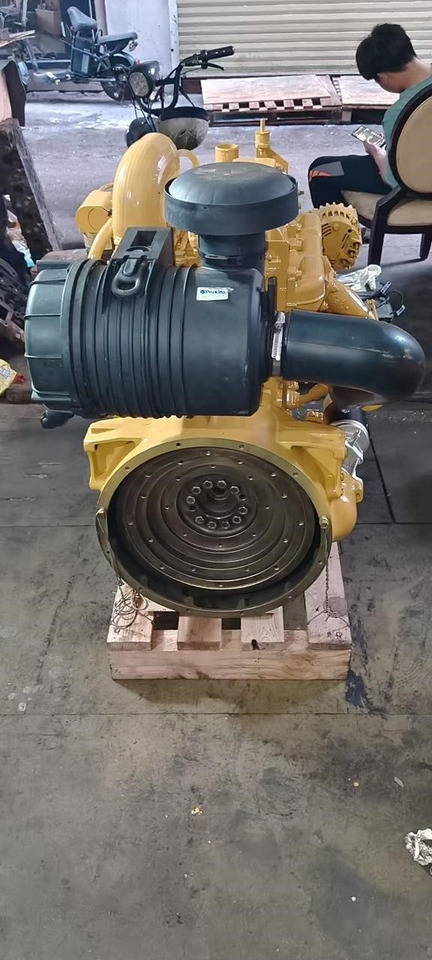 CATERPILLAR 3054 - Engine for Excavator: picture 4 CATERPILLAR 3054 - Engine for Excavator: picture 4
