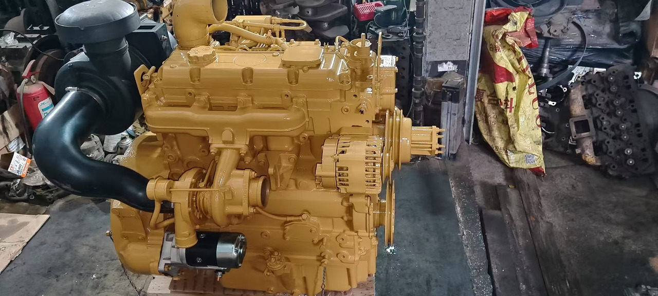CATERPILLAR 3054C - Engine for Excavator: picture 3 CATERPILLAR 3054C - Engine for Excavator: picture 3