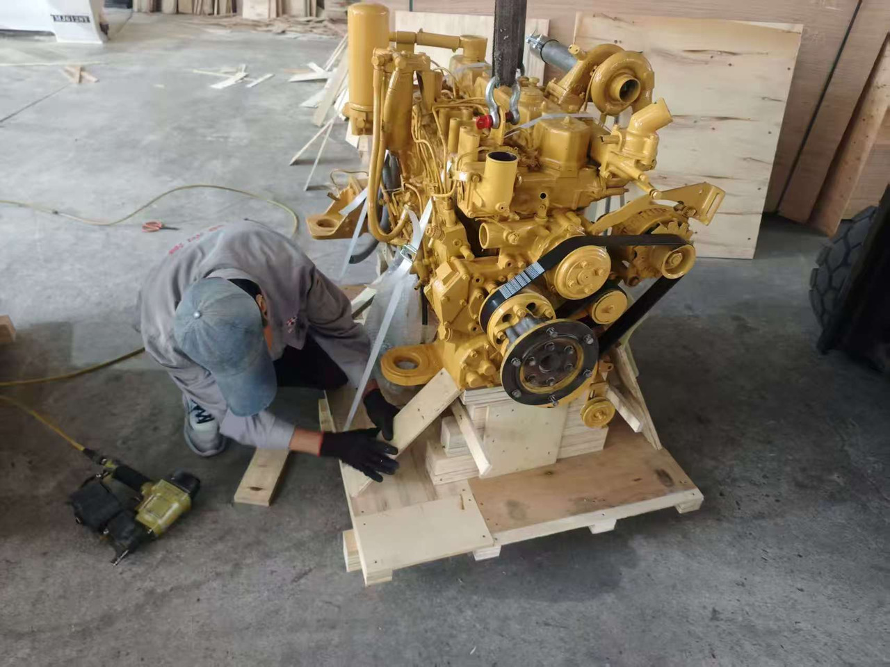 CATERPILLAR 3066 - Engine for Excavator: picture 2 CATERPILLAR 3066 - Engine for Excavator: picture 2