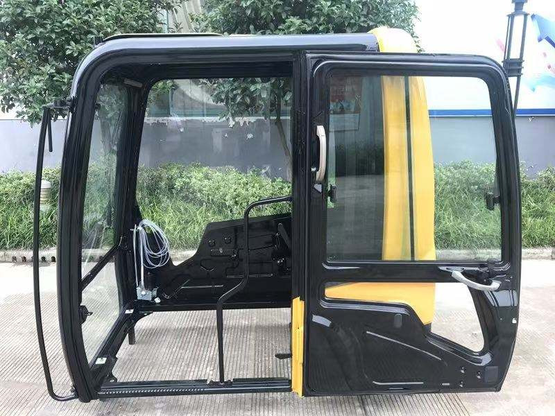 CATERPILLAR E318C E315D E320C E320D - Cab for Excavator: picture 3 CATERPILLAR E318C E315D E320C E320D - Cab for Excavator: picture 3