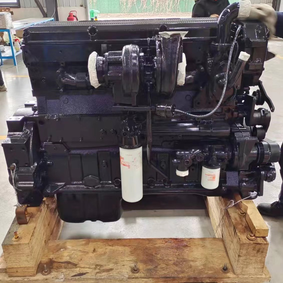CUMMINS QSX15 - Engine for Excavator: picture 1 CUMMINS QSX15 - Engine for Excavator: picture 1