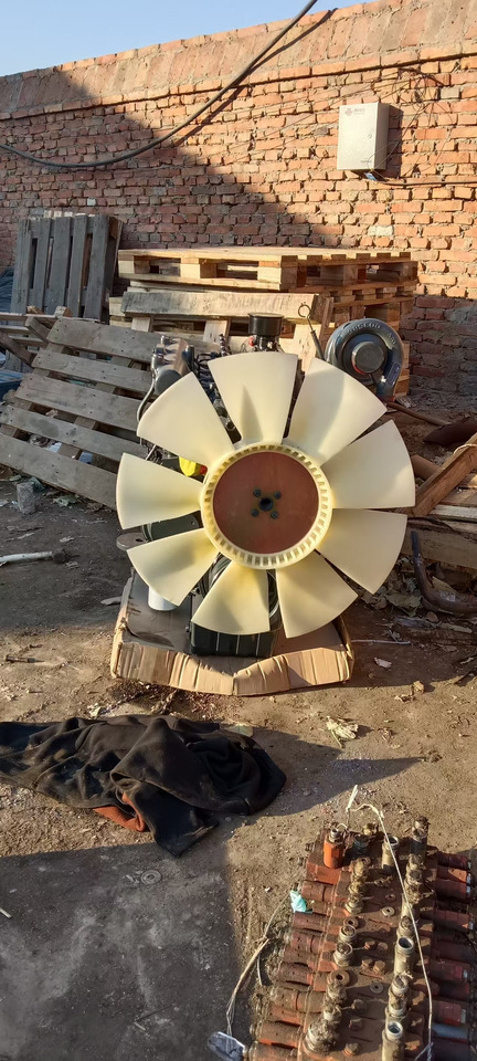 DOOSAN DB58TIS - Engine for Excavator: picture 3 DOOSAN DB58TIS - Engine for Excavator: picture 3