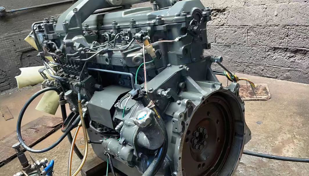 HINO J08C - Engine for Excavator: picture 1 HINO J08C - Engine for Excavator: picture 1