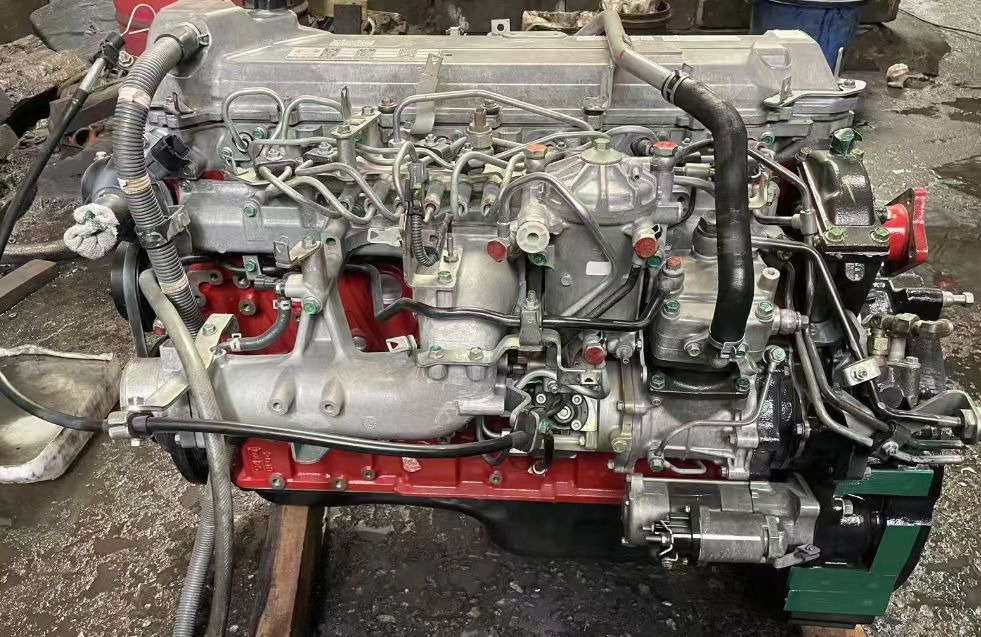 HINO J08E - Engine for Excavator: picture 1 HINO J08E - Engine for Excavator: picture 1