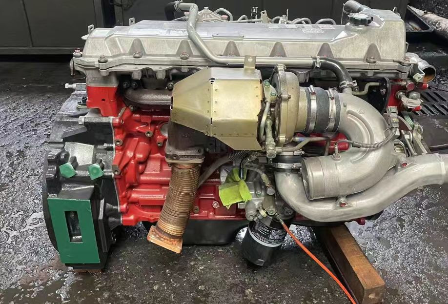 HINO J08E - Engine for Excavator: picture 2 HINO J08E - Engine for Excavator: picture 2