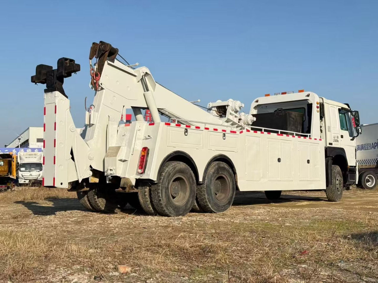 HOWO/SINOTRUK KFM5317TQZ508H - Tow truck: picture 4 HOWO/SINOTRUK KFM5317TQZ508H - Tow truck: picture 4