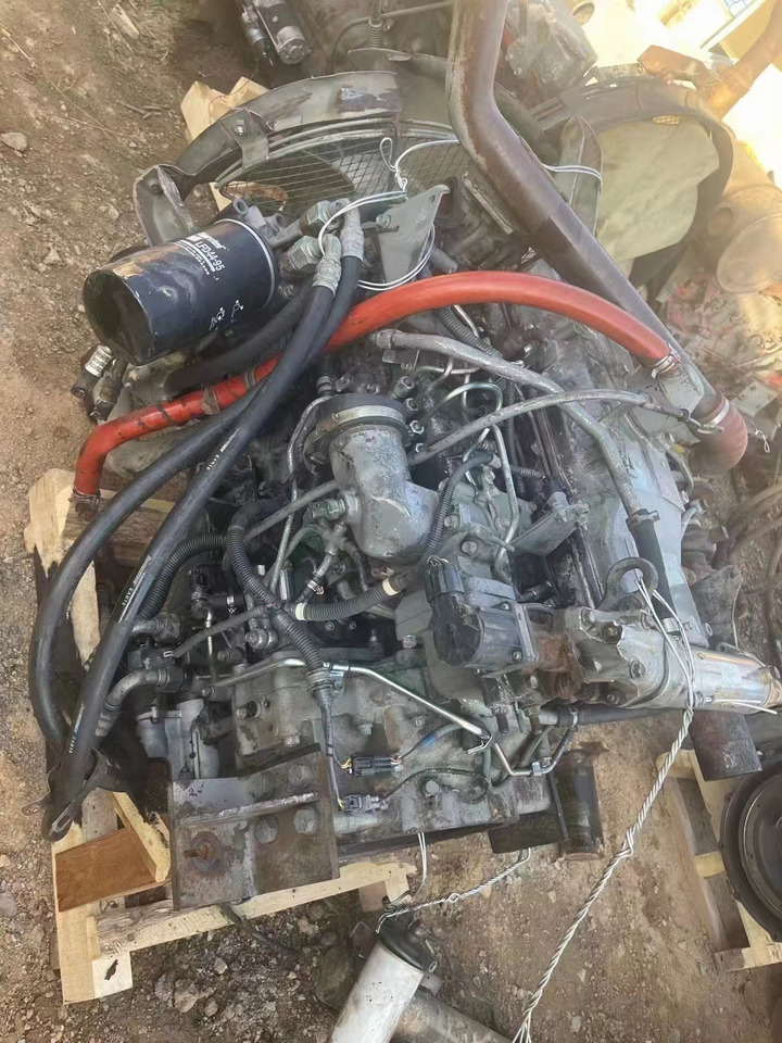 ISUZU 4HK1 - Engine for Excavator: picture 2 ISUZU 4HK1 - Engine for Excavator: picture 2