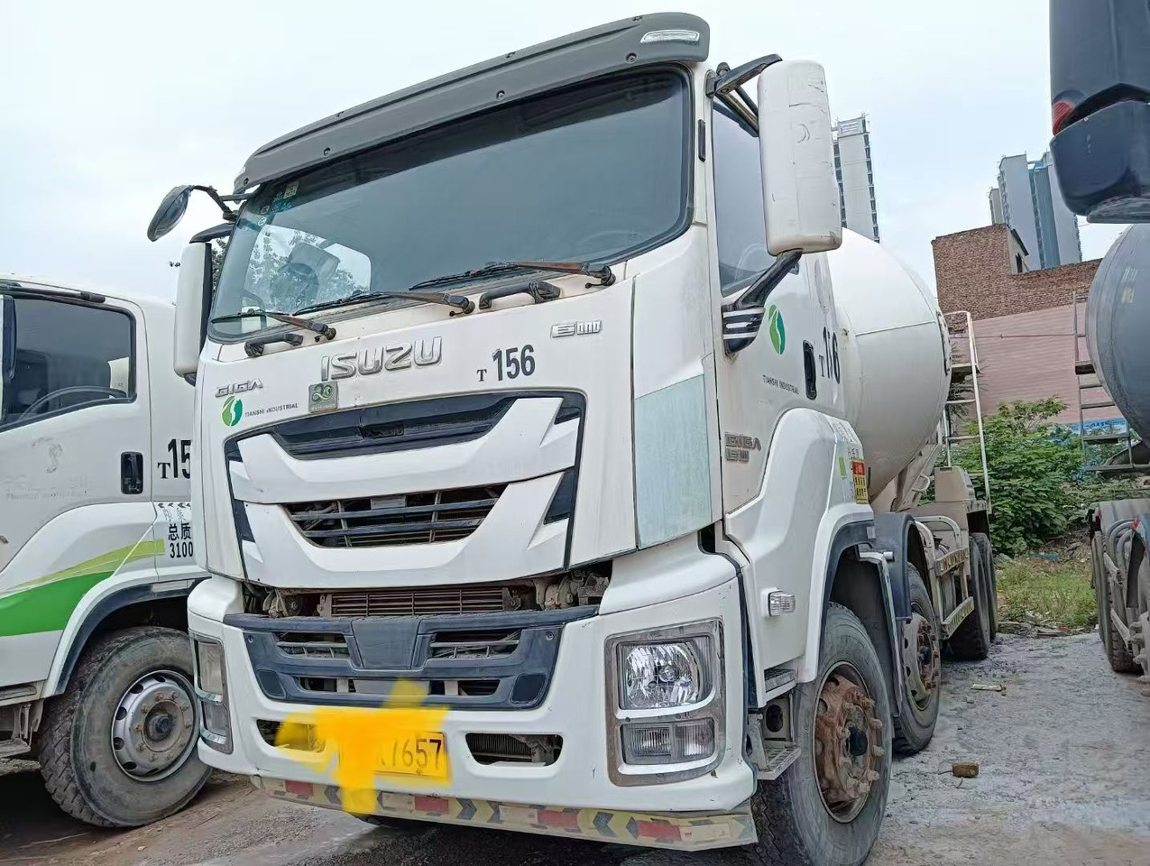 ISUZU ISUZU T156 15 cubic meter mixing tank - Concrete mixer: picture 1 ISUZU ISUZU T156 15 cubic meter mixing tank - Concrete mixer: picture 1