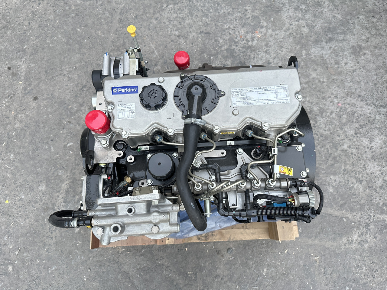 PERKINS 1104D-e44TA - Engine for Excavator: picture 3 PERKINS 1104D-e44TA - Engine for Excavator: picture 3